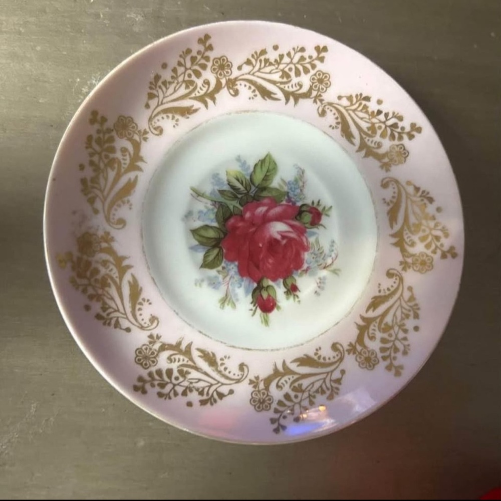Vintage Floral Gold and Cream Decorative Plate